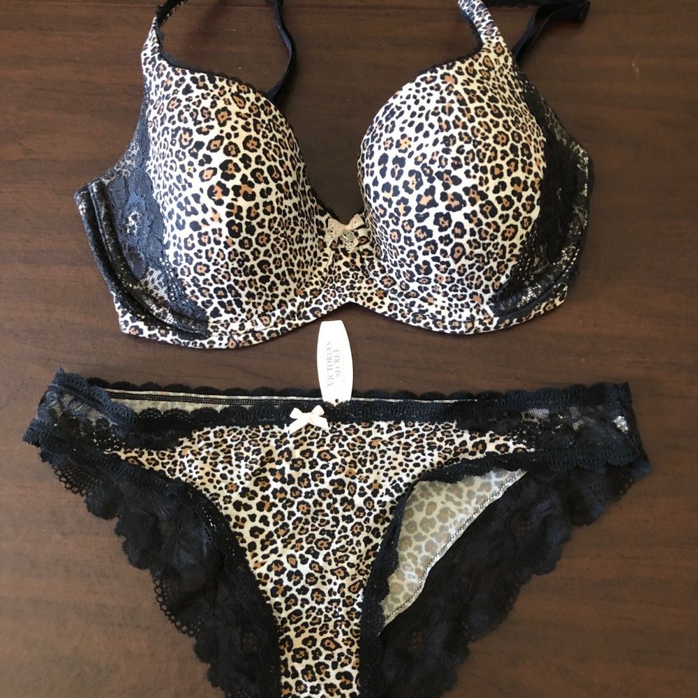 Victoria Secret Leopard Print Bra 36 D & Panty Set